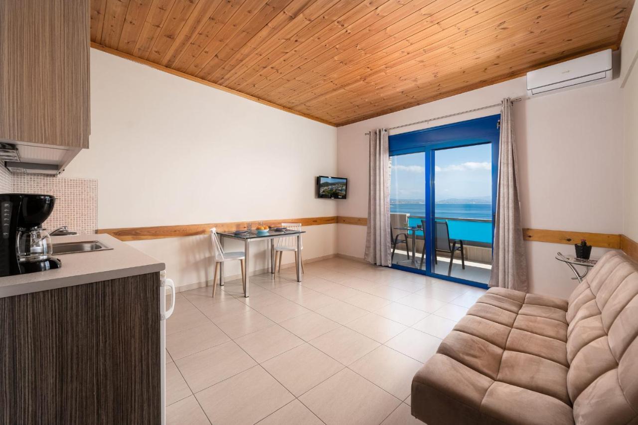 Hotel Minos Boutique 3*